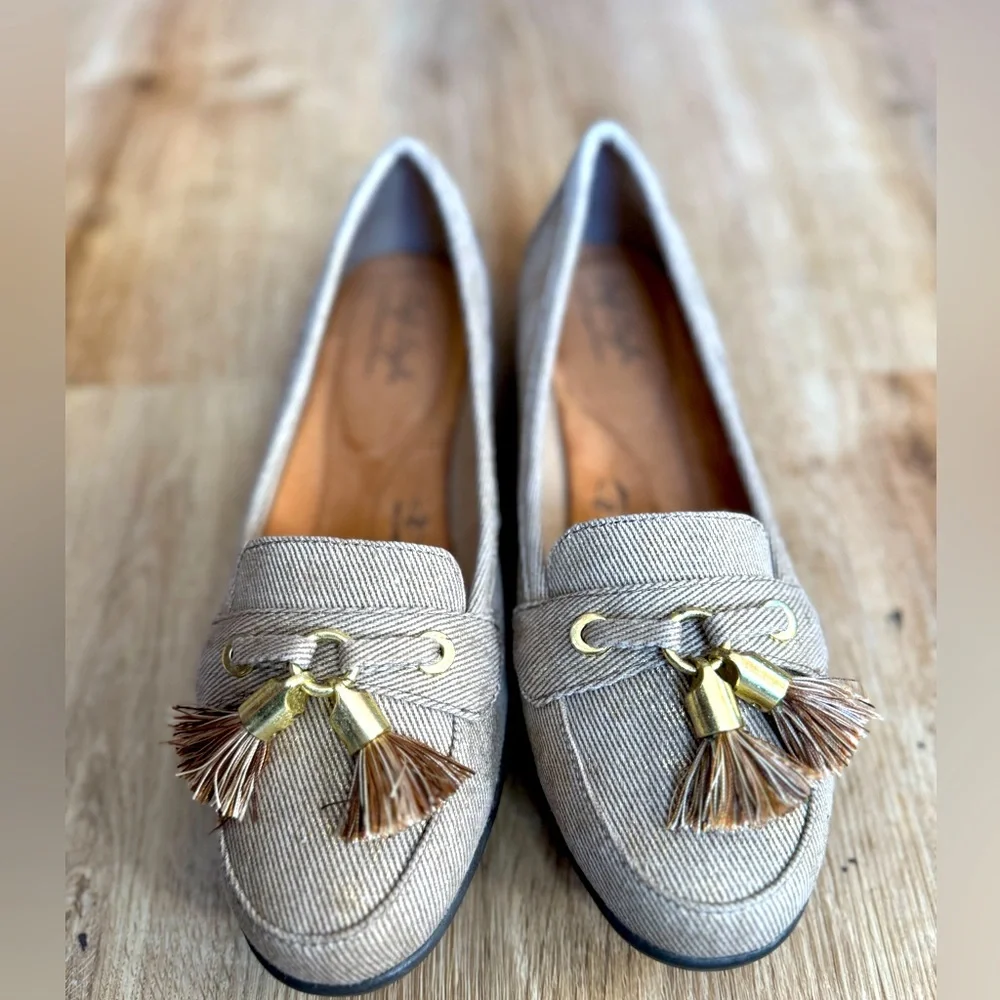 Soft style flats (barely worn) - Picture 3 of 5